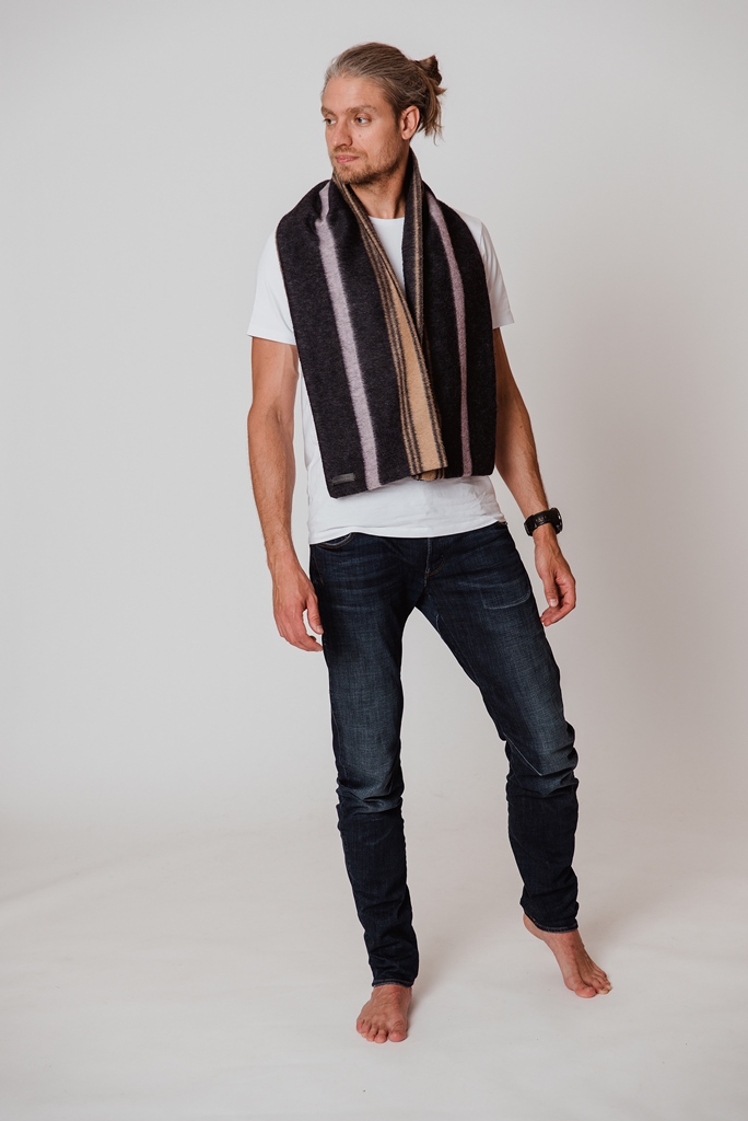 Touch of wool and cashmere - luxury dark blue scarf