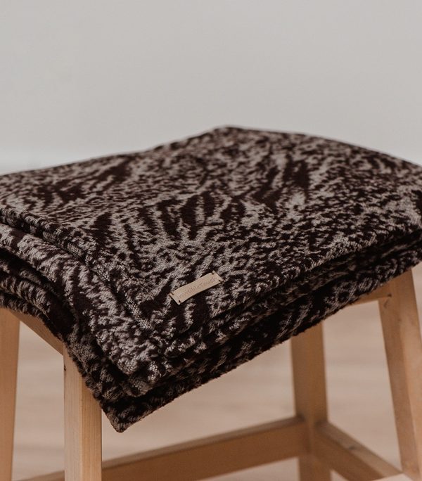 “Game of brown” soft wool blanket